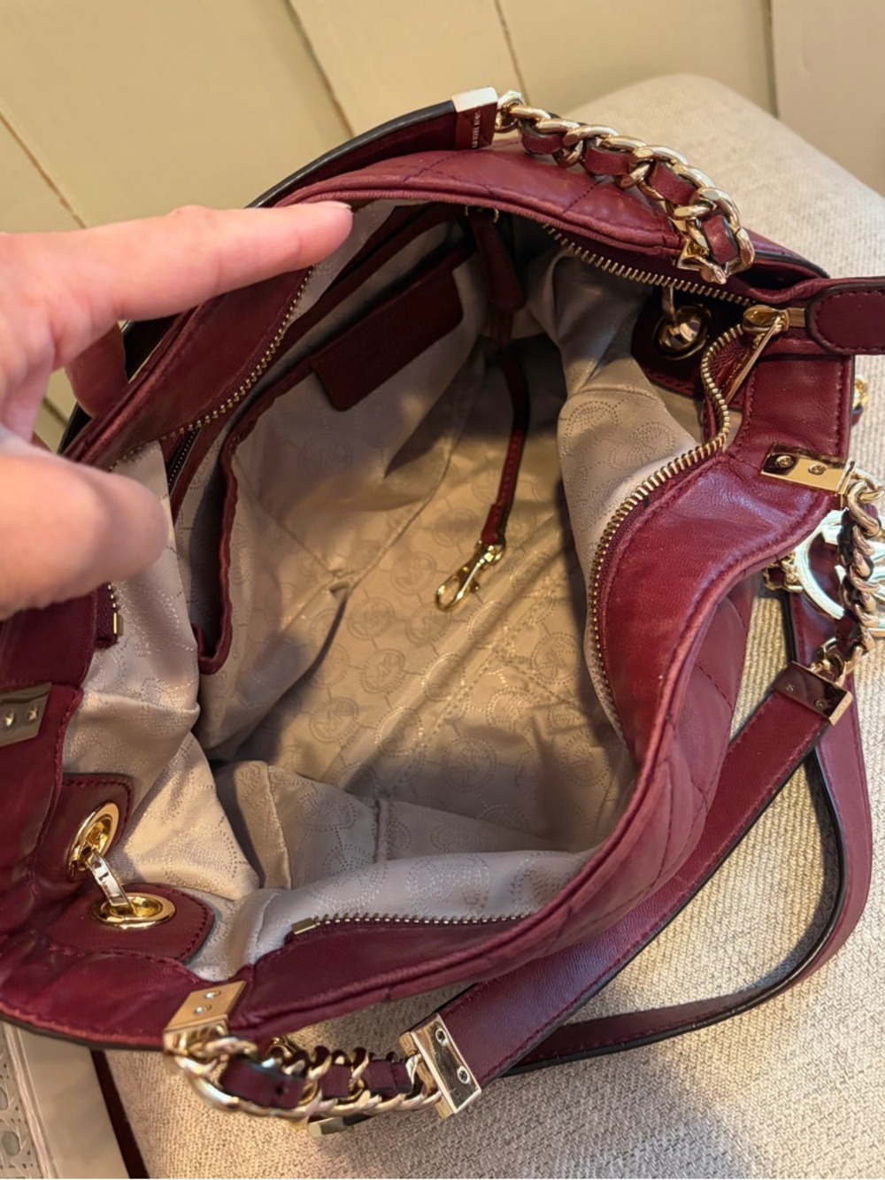 Michael Kors Quilted Shoulder Tote in Burgundy with Gold Hardware - Picture 6 of 7